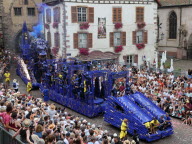 Chimères, rock, sports d'hiver et chevaux à roulettes : l'ambiance du Pfifferdaj en vidéo