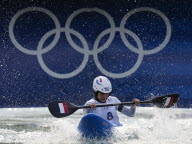 Kayak-cross : la Française Angèle Hug décroche la médaille d'argent