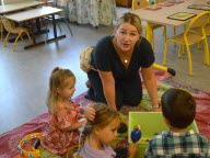 Une nouvelle atsem à la maternelle